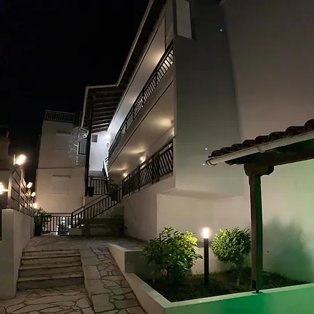 John Baker'S Apartments Polychrono Exterior photo
